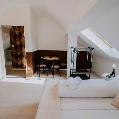 Maison De Luxe Сегед Екстериор снимка