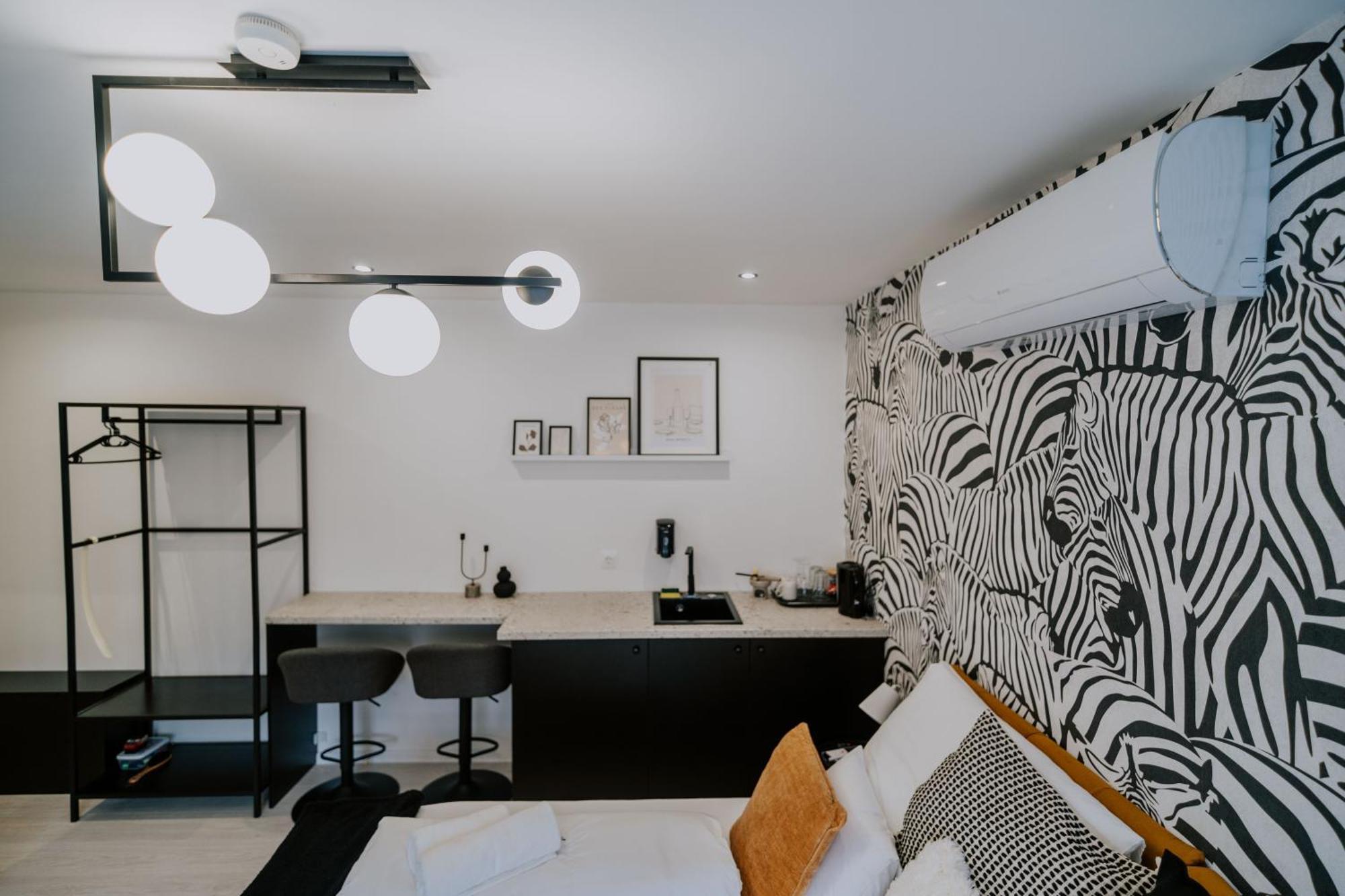 Maison De Luxe Сегед Екстериор снимка